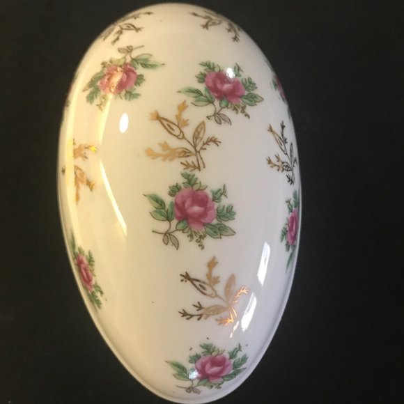 Vintage Ucagco Ceramic Japan Egg Shaped Covered Dish Roses - Picture 1 of 7